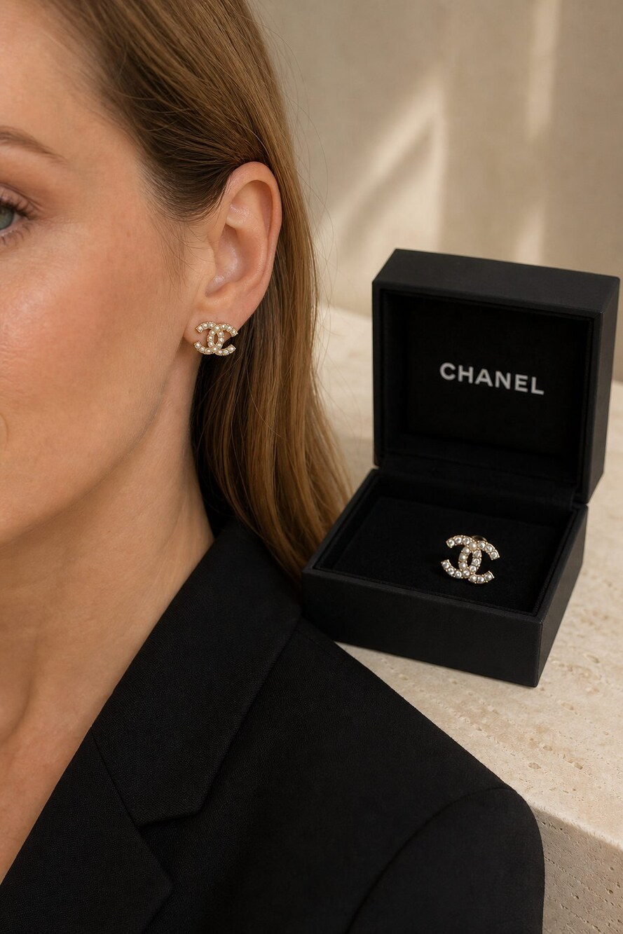 CHANEL Classic Parisian Earrings Style 21 | New with Box - Picture 8 of 9